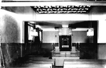 De synagoge naar ontwerp van Harry Elte.
<br/>
De vrijdagavond, 1926-02-19